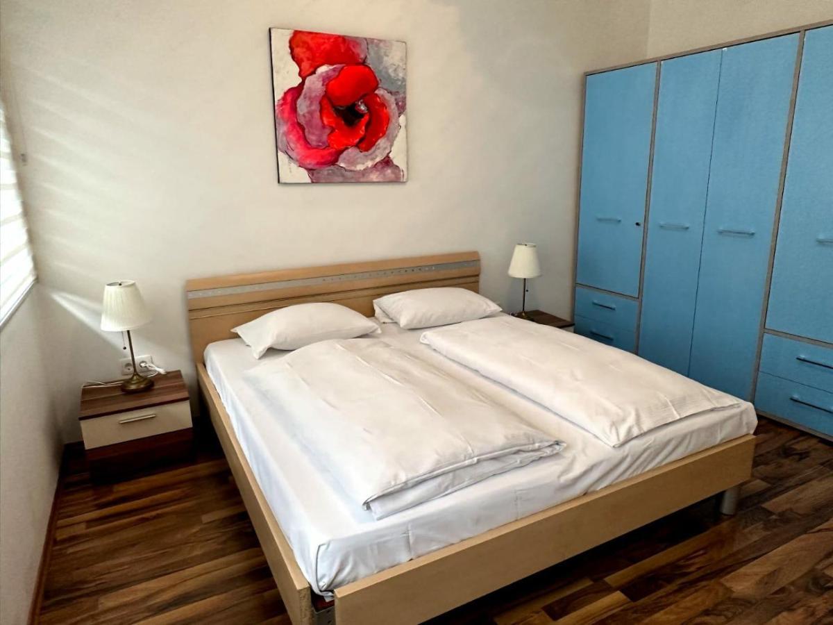 Willy Studio Apartment Frankfurt Francfort-sur-le-Main Extérieur photo