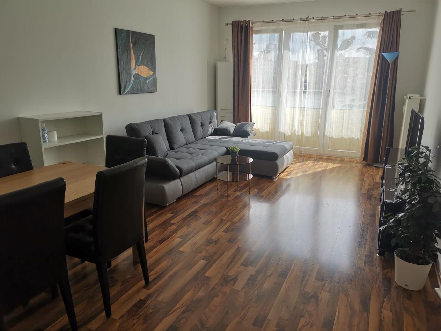 Willy Studio Apartment Frankfurt Francfort-sur-le-Main Extérieur photo